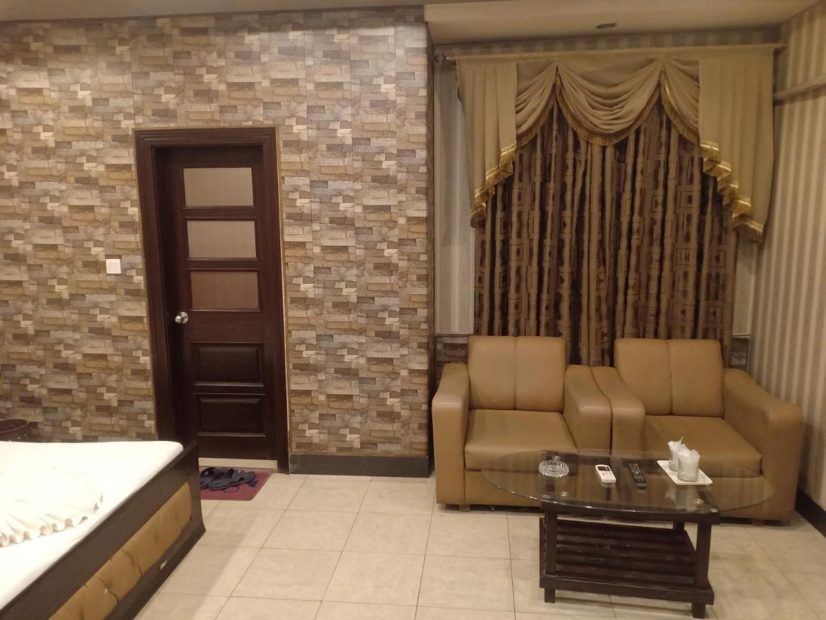 Hotel New Madina Faisalabad Exterior photo